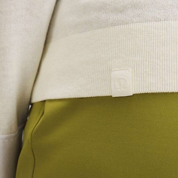 Lululemon Silk Blend Crew Neck sweater, size 4 - Picture 6 of 12